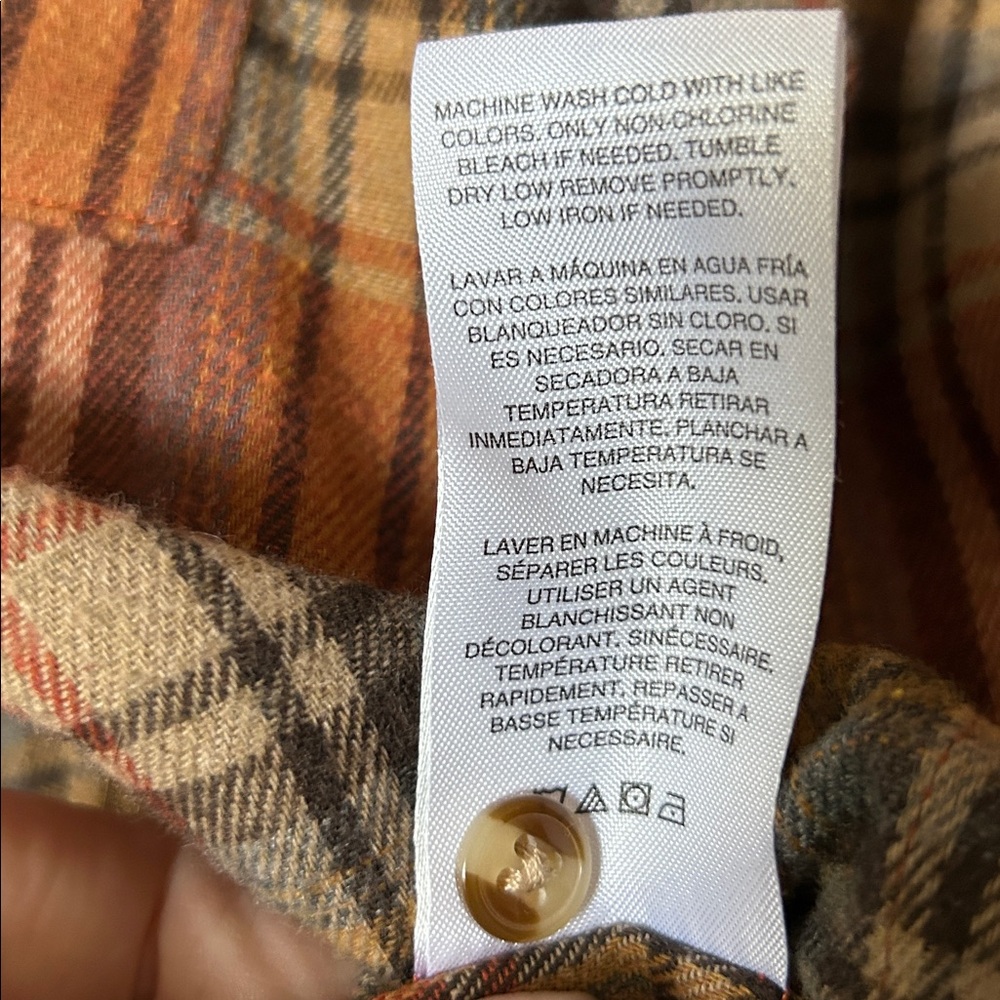 Thread & Supply soft flannel button down - Picture 5 of 6